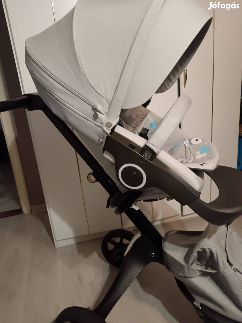 Stokke xplory V5 grey melange sport babakocsi