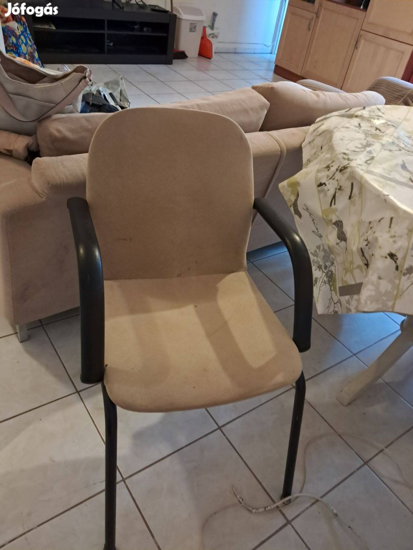 Strapabíró karosszék