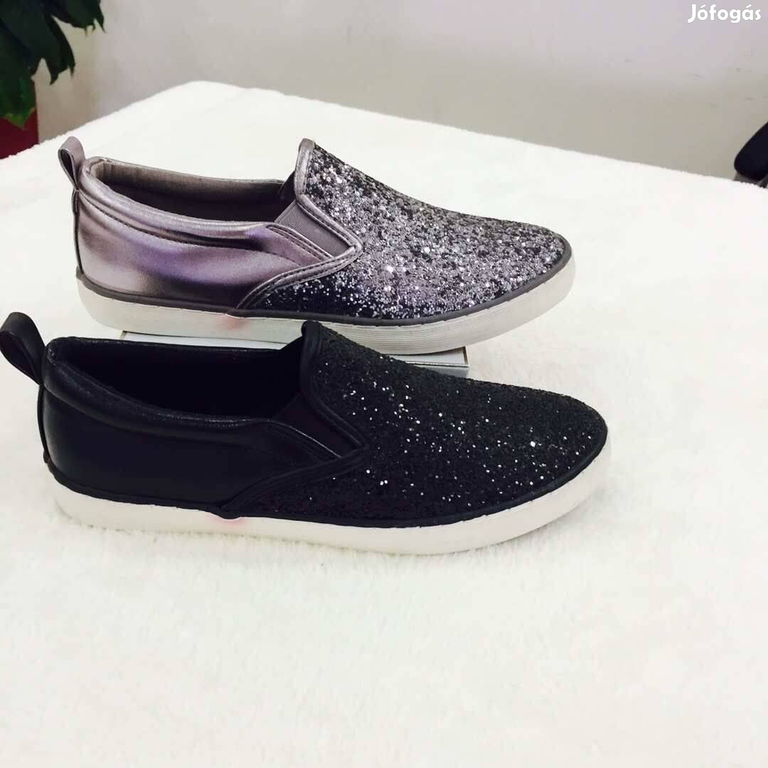 Strasszos bebújós női cipő slip-on!