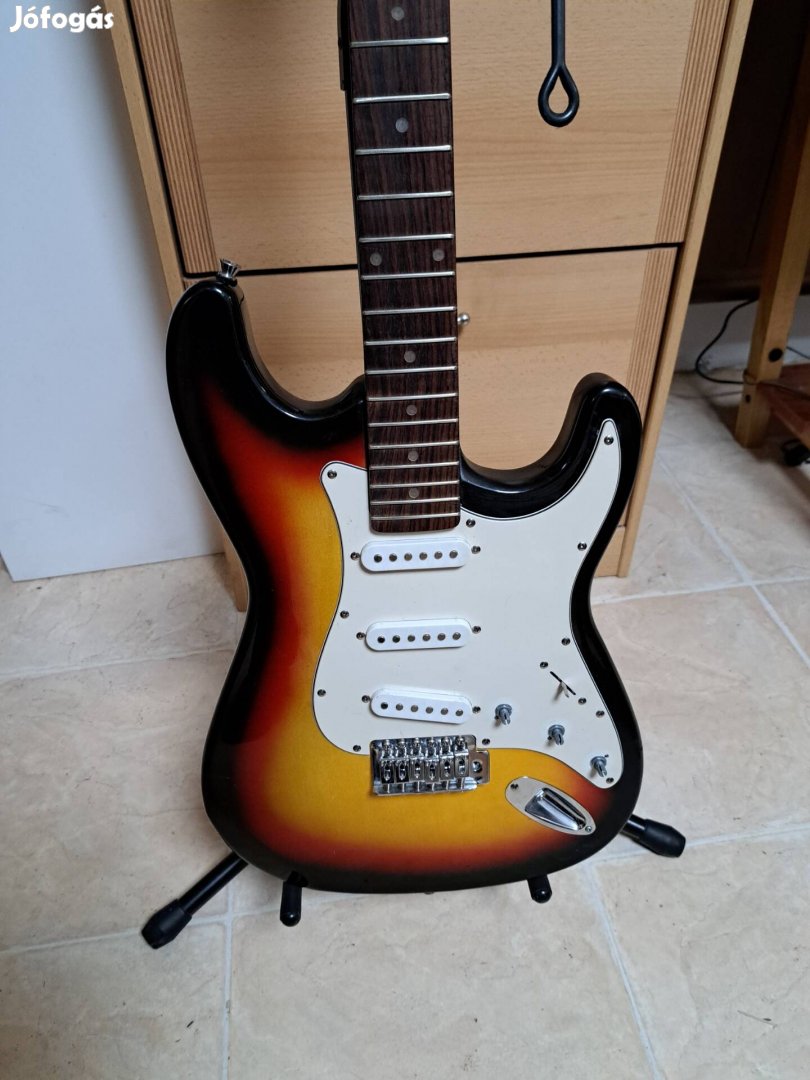 Stratocaster gitár eladó.