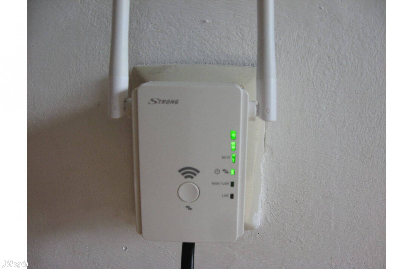Strong Wifi Universal Repeater 300 Ismétlő Jelismétlő / Access Point