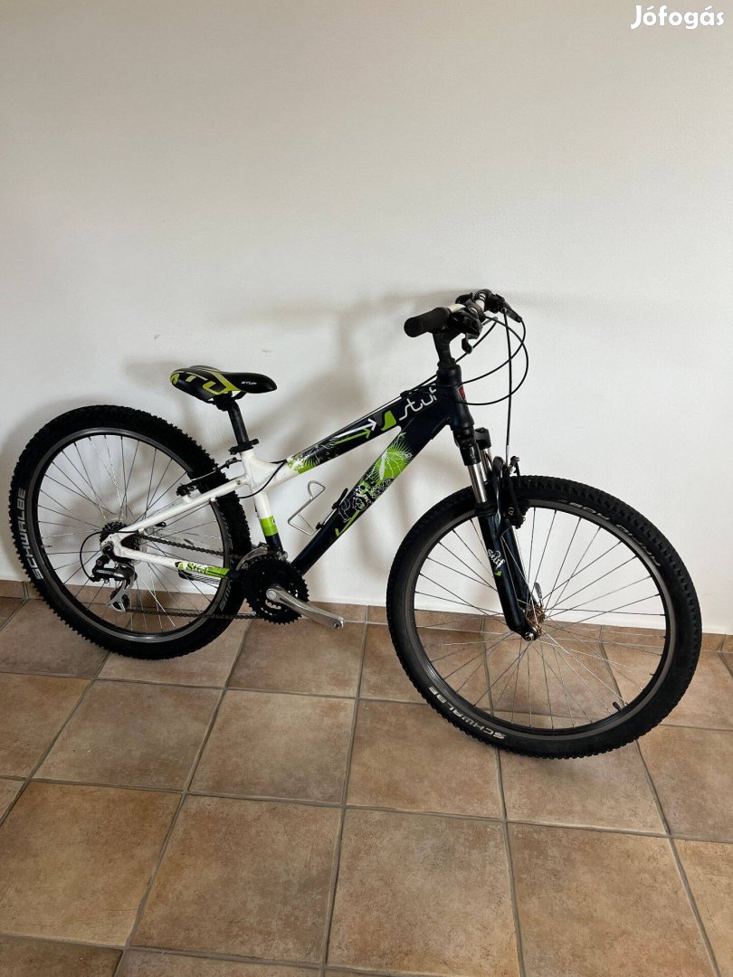 Stuf Poise fekete gyerek kerékpár fiú 26