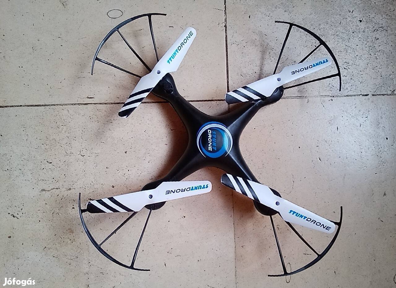 Stuntdrone dron