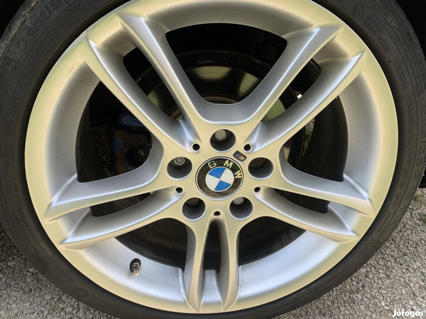 Style 261 M 18" kétszéles gyári BMW alufelni Continental nyári gumival