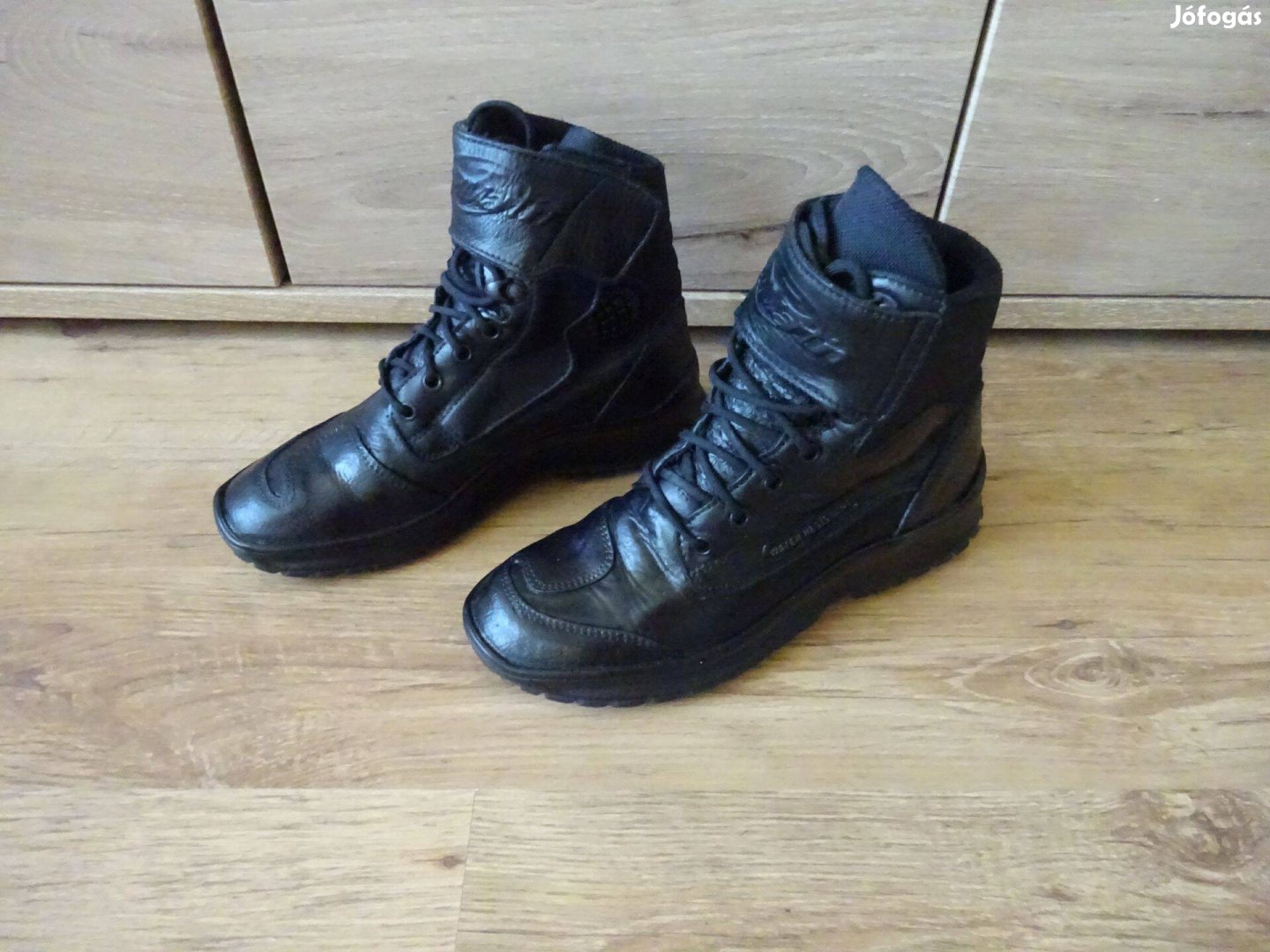 Stylmartin bőr motoros cipő , 37 es lábra ( 38 as méret )