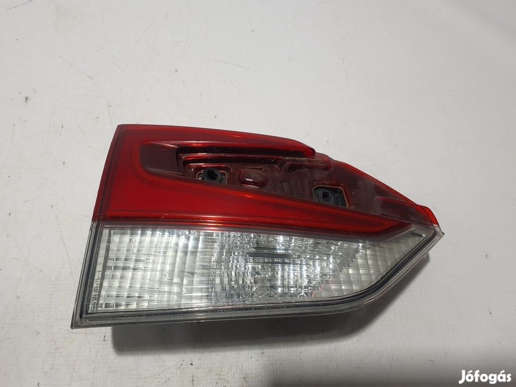 Subaru Forester SK Bal hátsó lámpa 84251SJ010