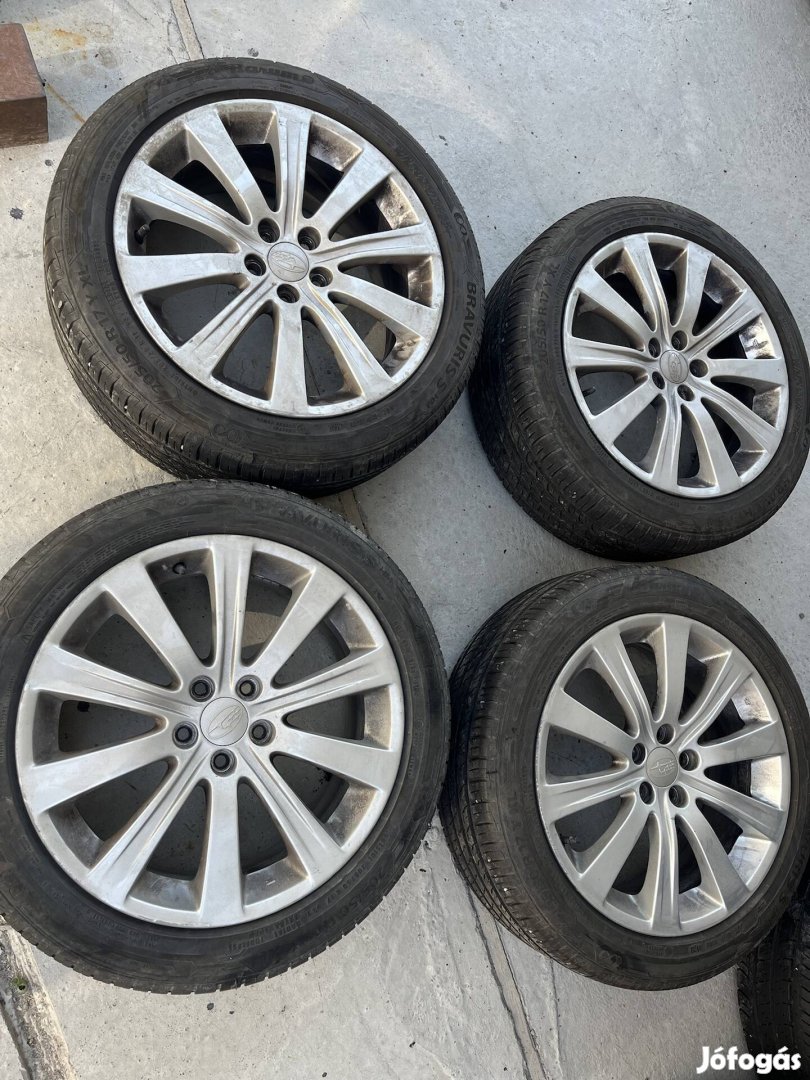 Subaru Impreza Alufelni újszerű gumikkal