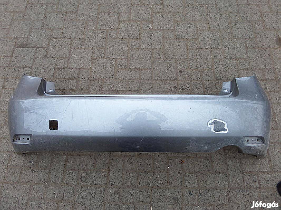 Subaru Impreza Gyári hátsó lökhárító , vészhárító