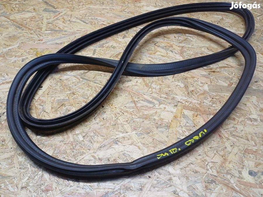 Subaru Impreza 2008-2012 Csomagtérajtó Kéder Gumi