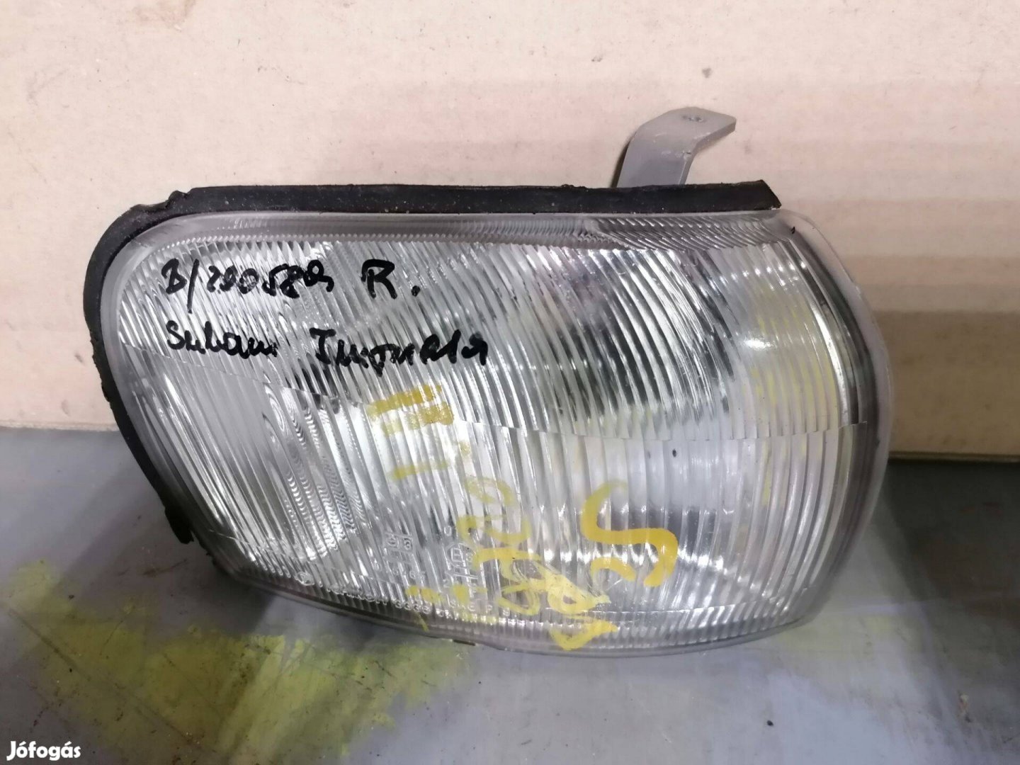 Subaru Impreza vilogól jobb (f) kpl