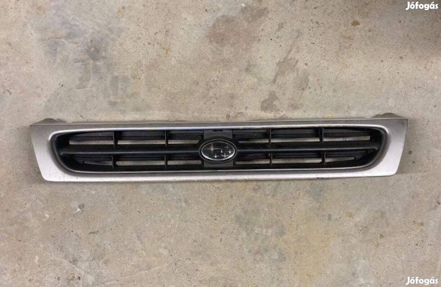 Subaru Legacy díszrács