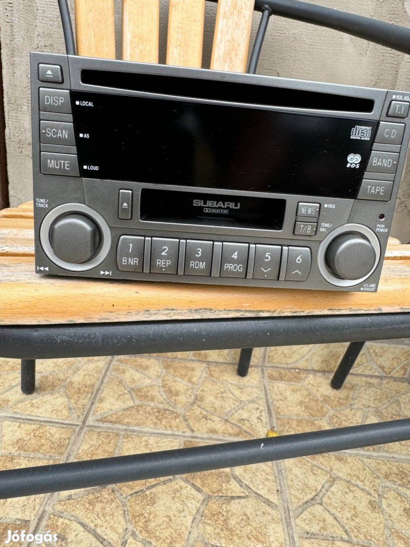 Subaru kenwood autóhifi fejegység