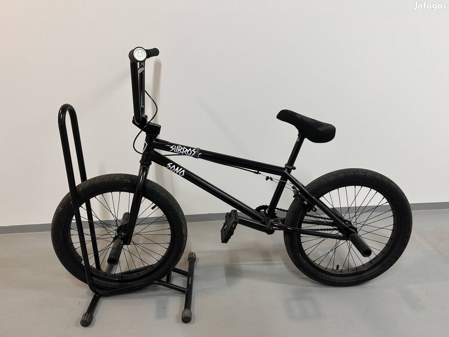 Subrosa Sono BMX - 4 felszerelt peggel