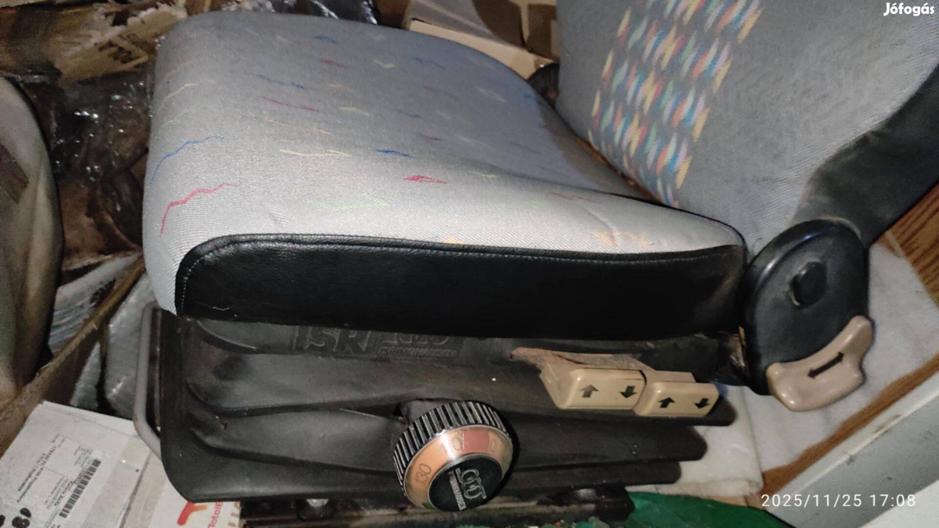 Súlyra állítható ülés Iveco Daily - Isri