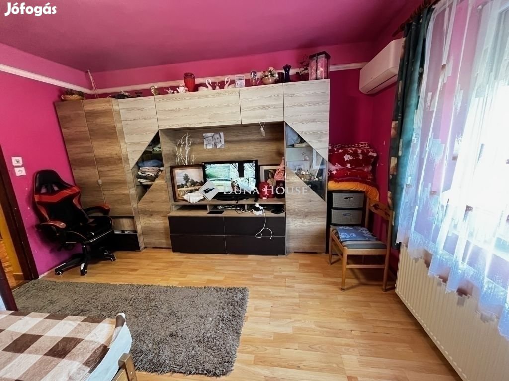 Sülysápi 67 nm-es ház eladó