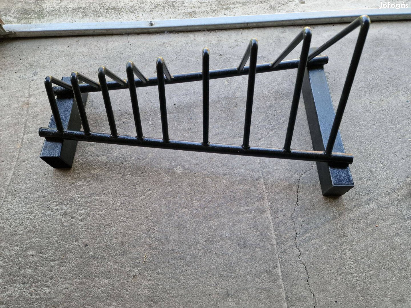 Súlytárcsa tartó állvány