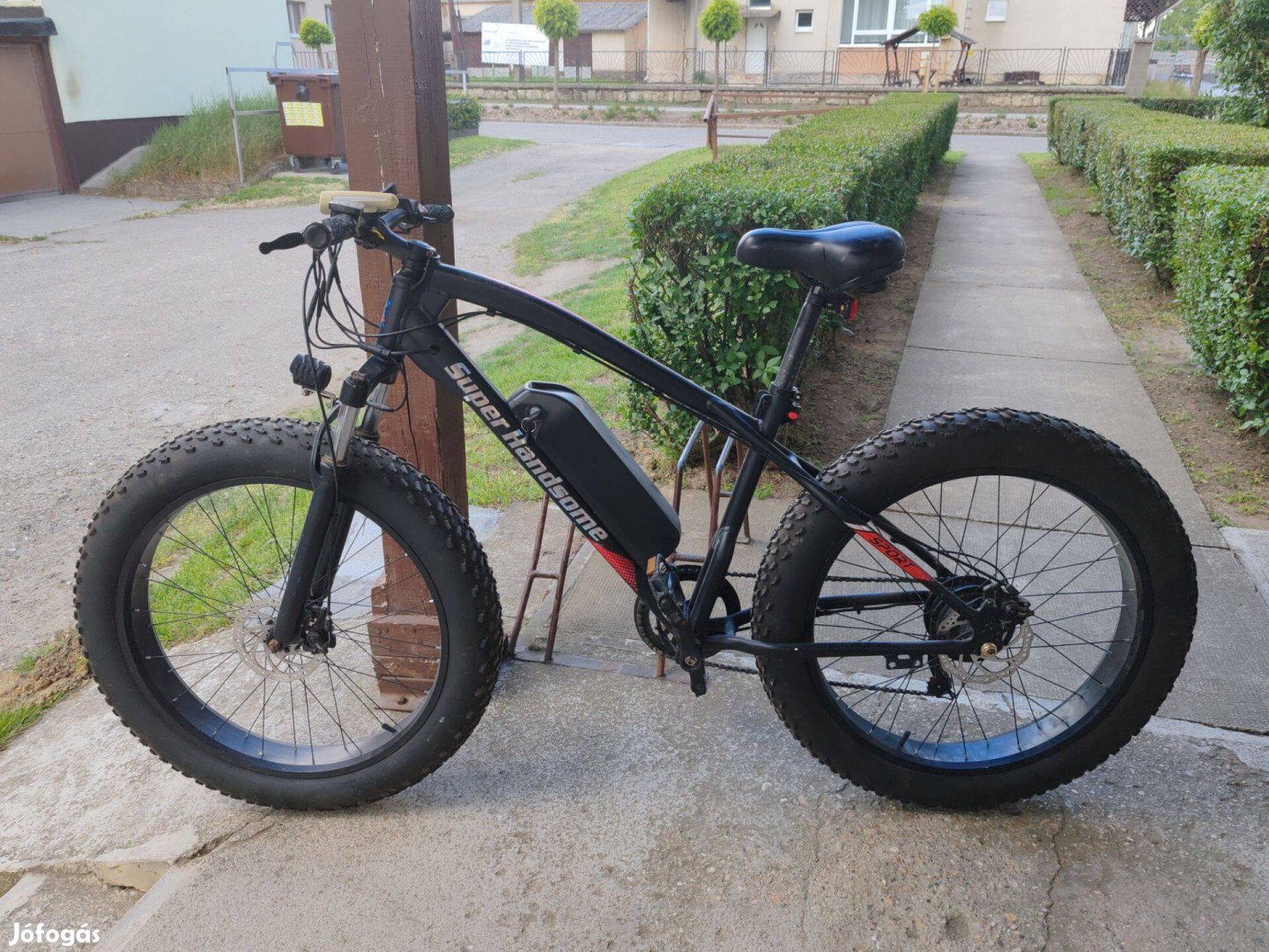 Super handsome ebike