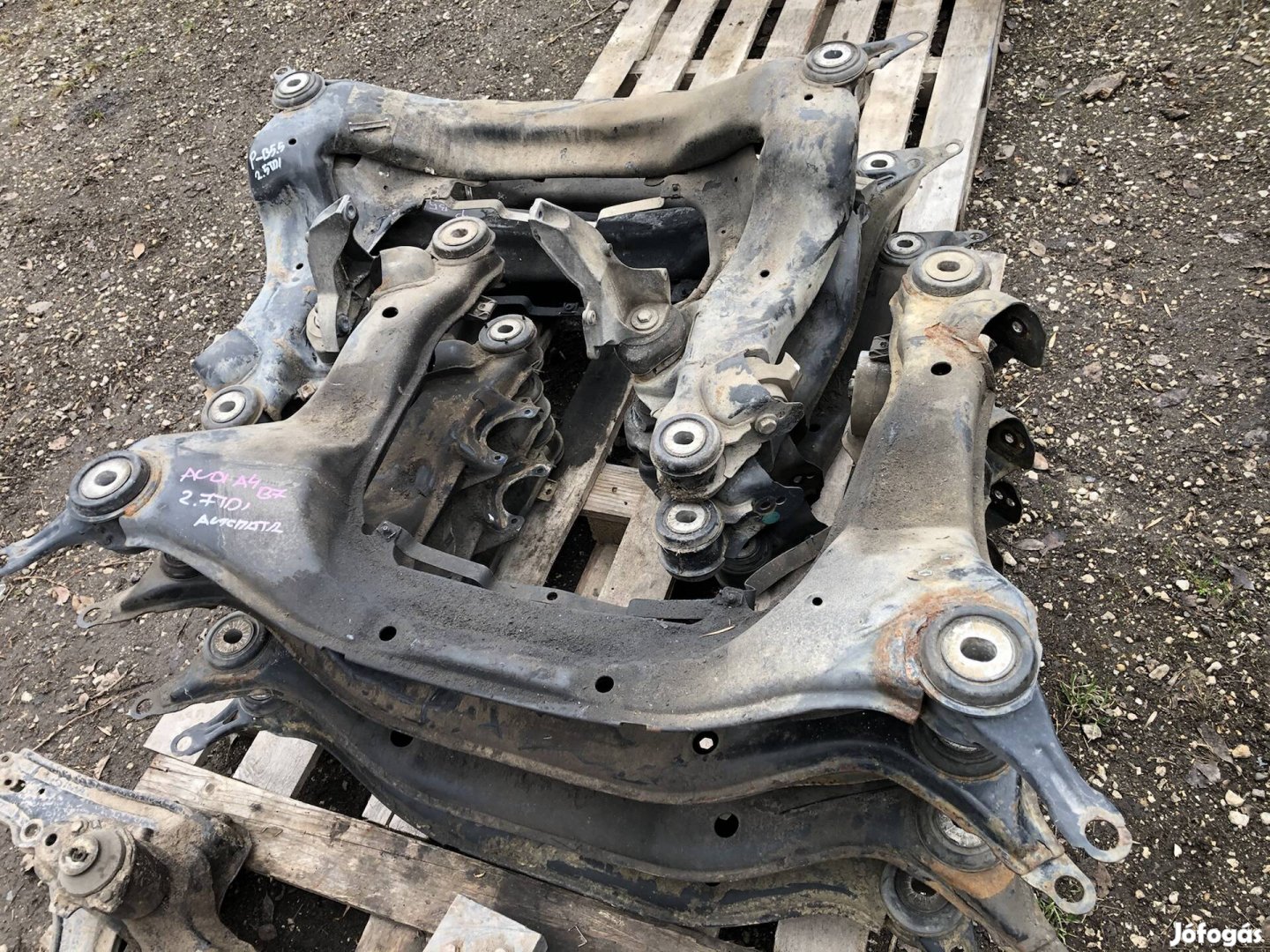 Superb Passat B5 B5.5 Audi A4 A6 bölcső motortartó