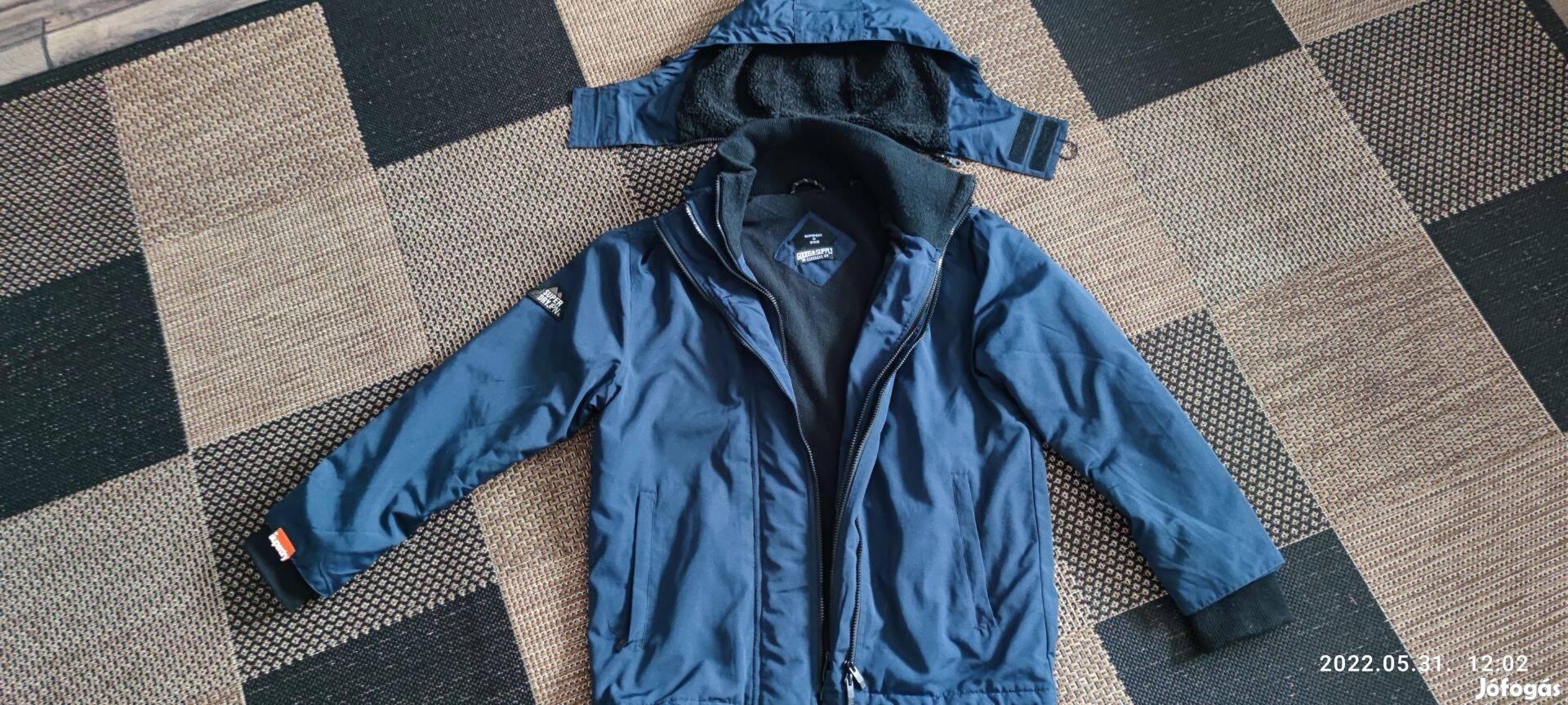 Superdry férfi L méretű kabát.Leziprázozhatós kapucni,