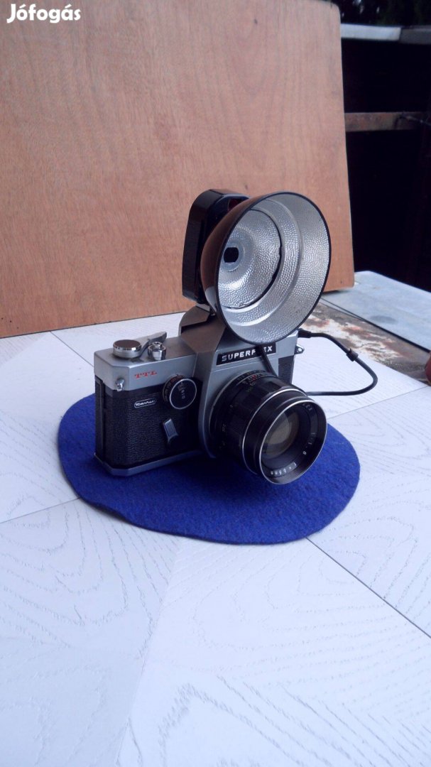 Superflex Chinon 35 mm-es tükörreflexes fényképezőgép TTL expozícióval