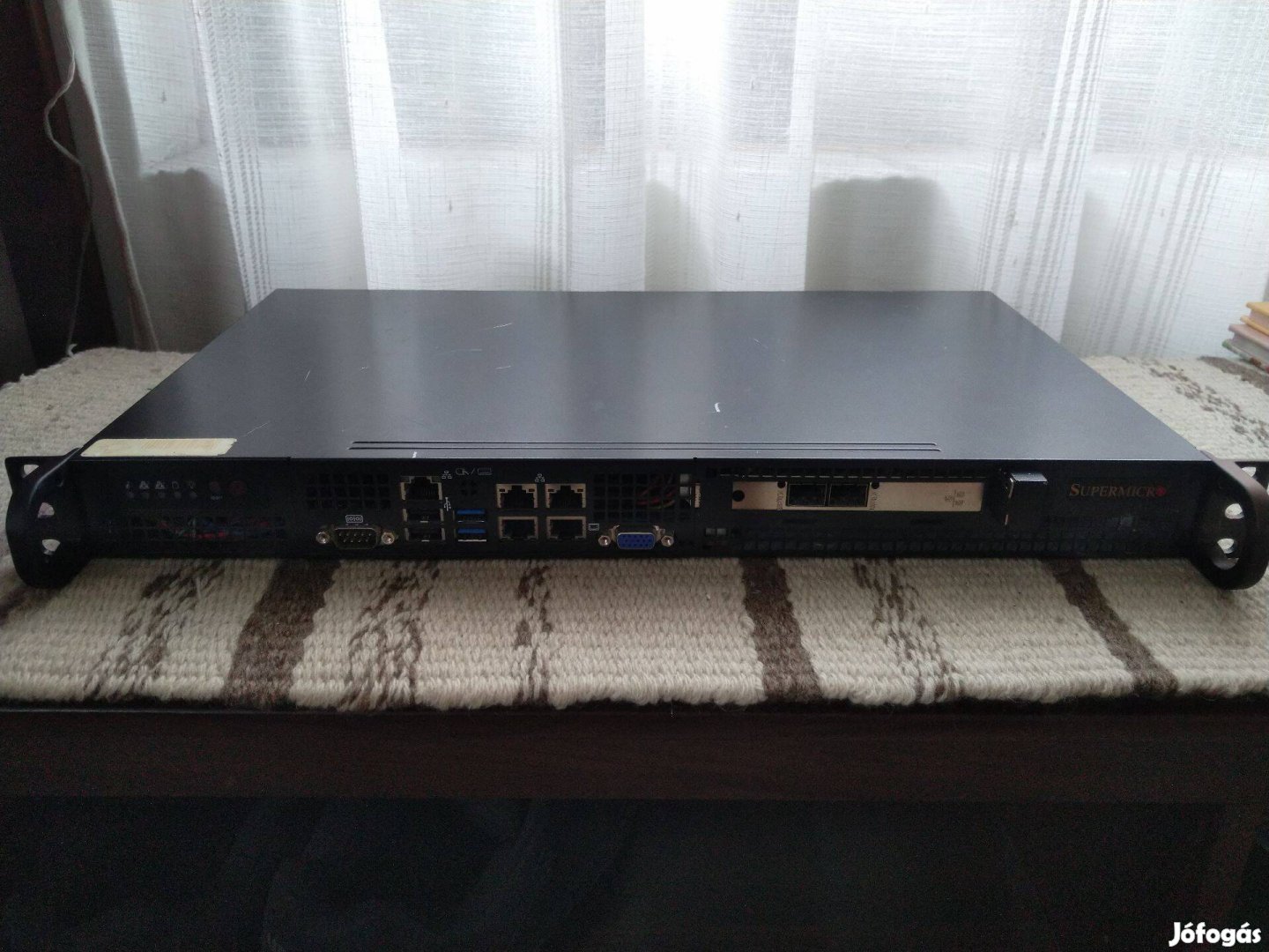 Supermicro A1SRI-2758F 1U mini-itx szerver optikai kártyával