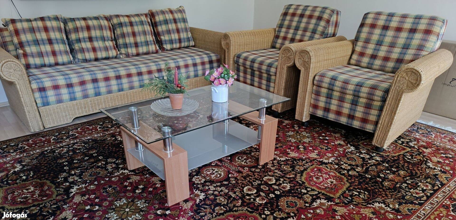 Sürgősen eladó! Rattan garnitúra