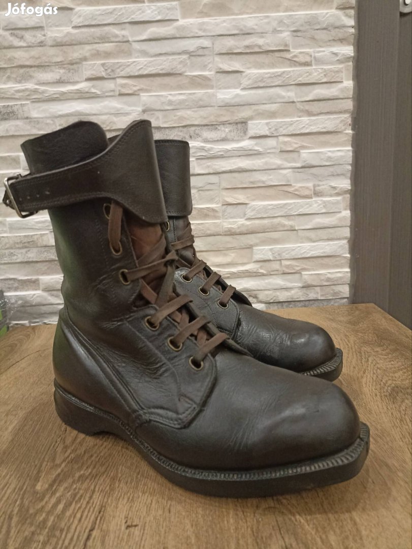 Surranó, katonai bakancs 43-as!