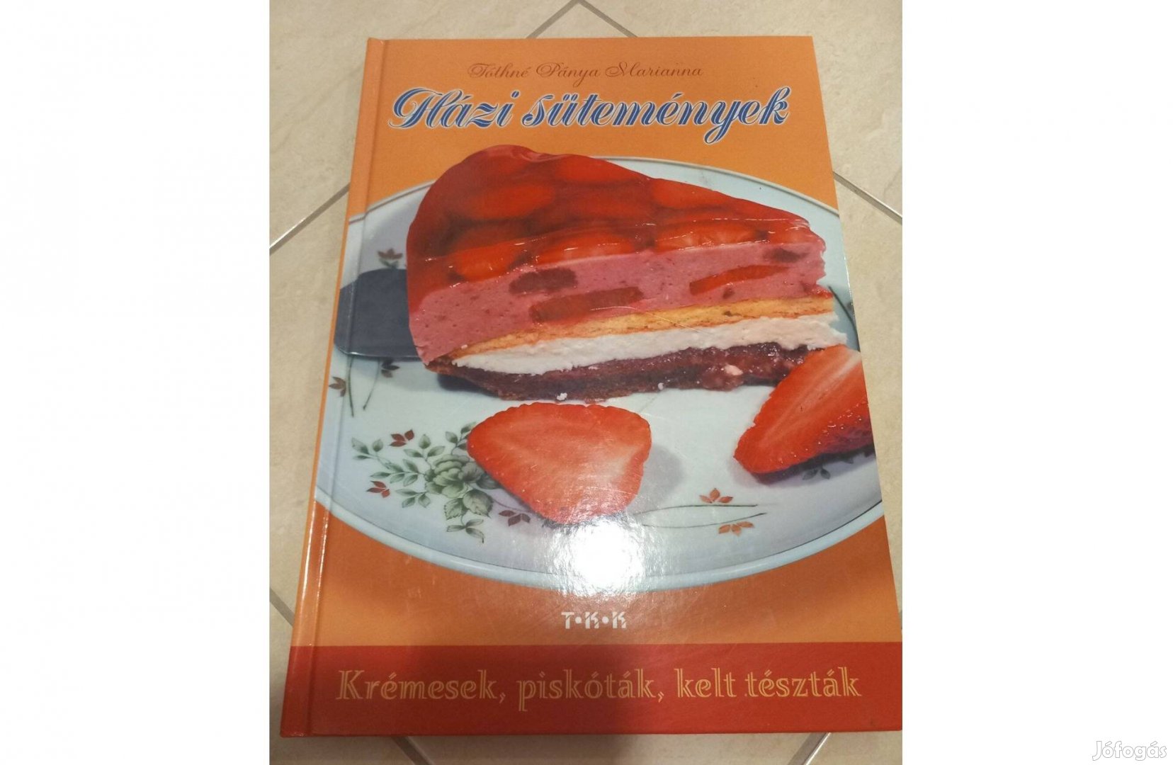 Süteményreceptkönyvek eladók