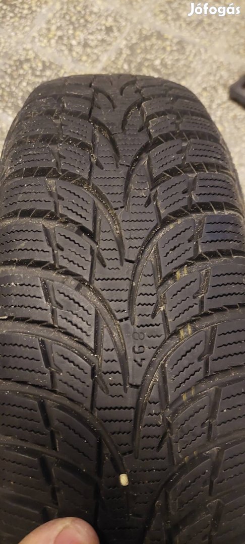 Suzki Swift 2002 13" 155/70R13 Nokian téligumiszett eladó