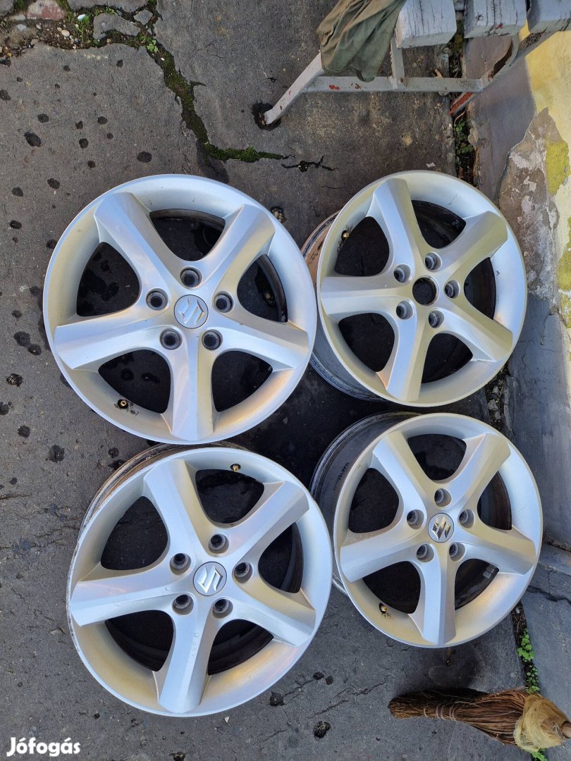 Suzuki 16 coll gyari alu garnitúra 5x114.3