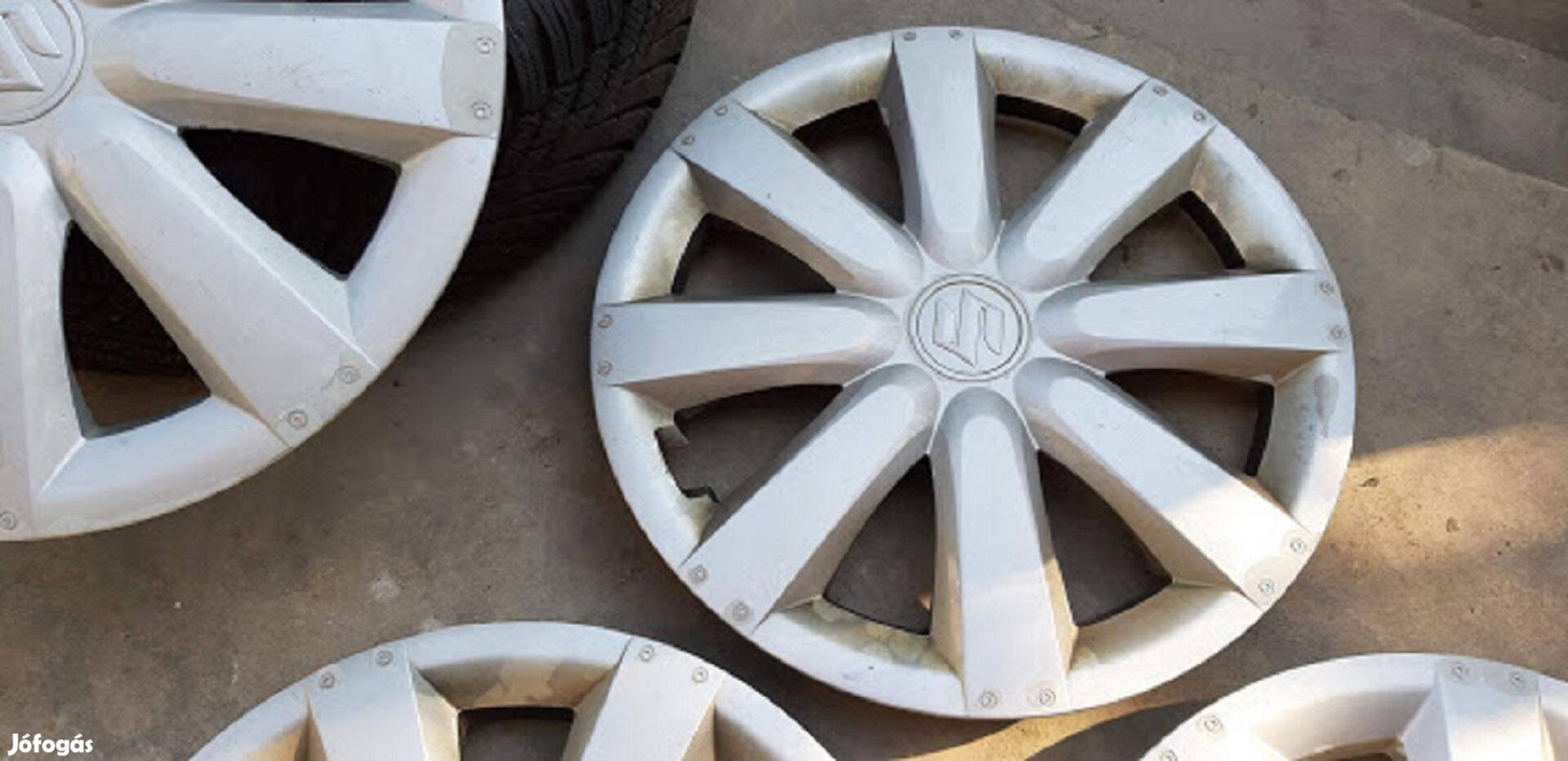 Suzuki 16os dísztárcsa szett 8000-ért