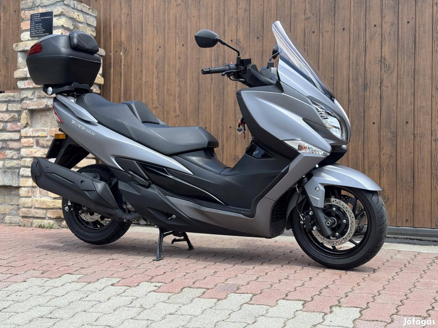 Suzuki AN 400 Burgman L8 magyarországi vezetett...