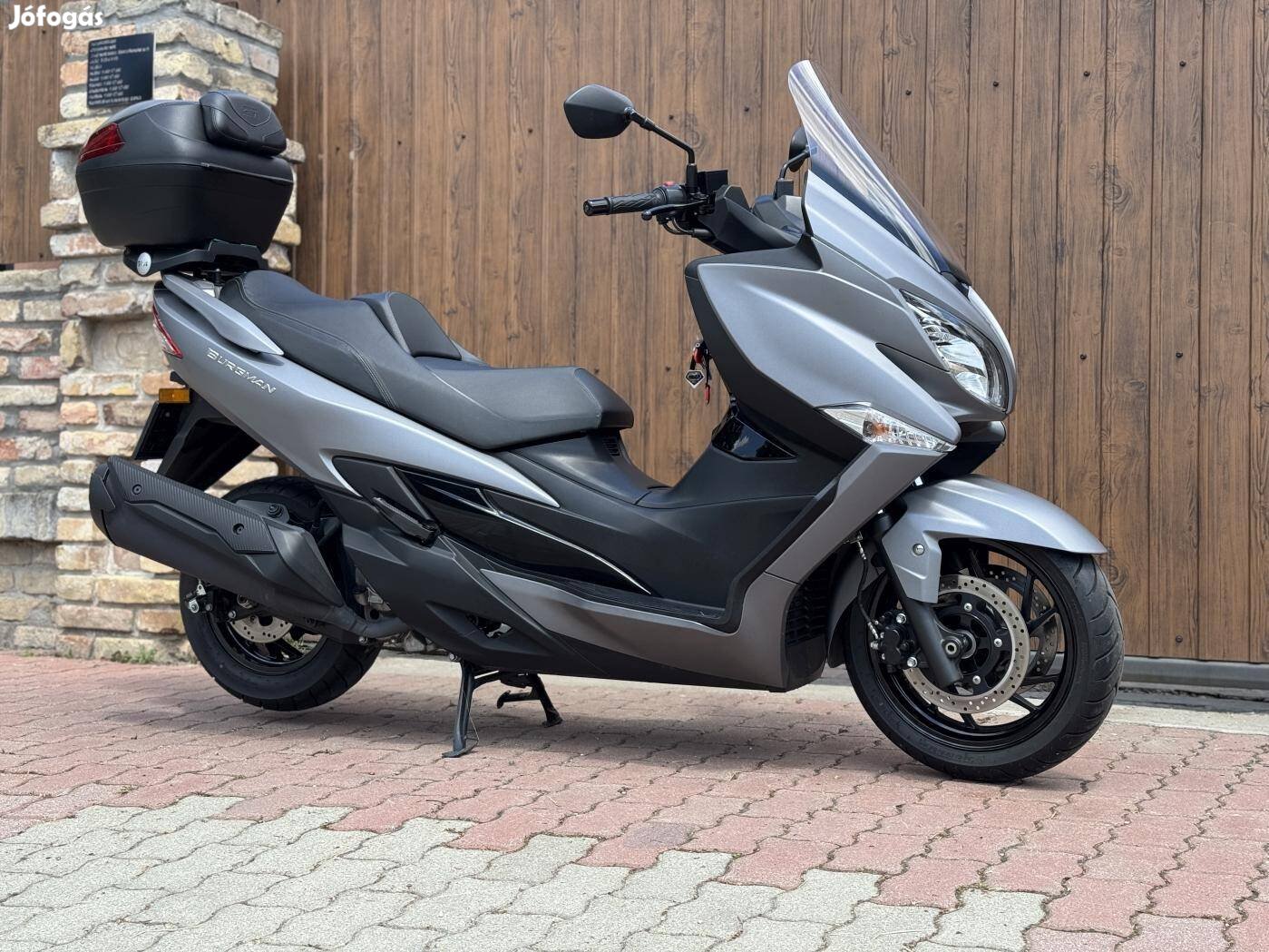Suzuki AN 400 Burgman L8 magyarországi vezetett...