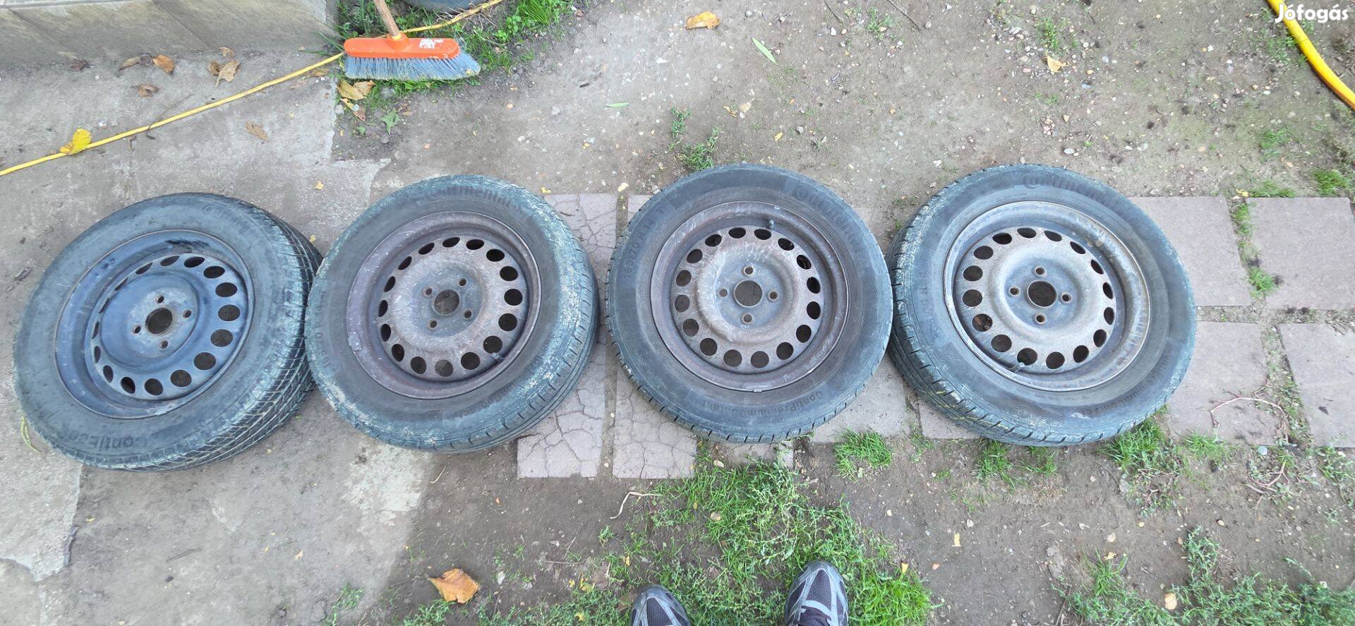 Suzuki Alto13 Suzuki Ignis 14 nyárigumi garnitúra lemezfelnikkel eladó