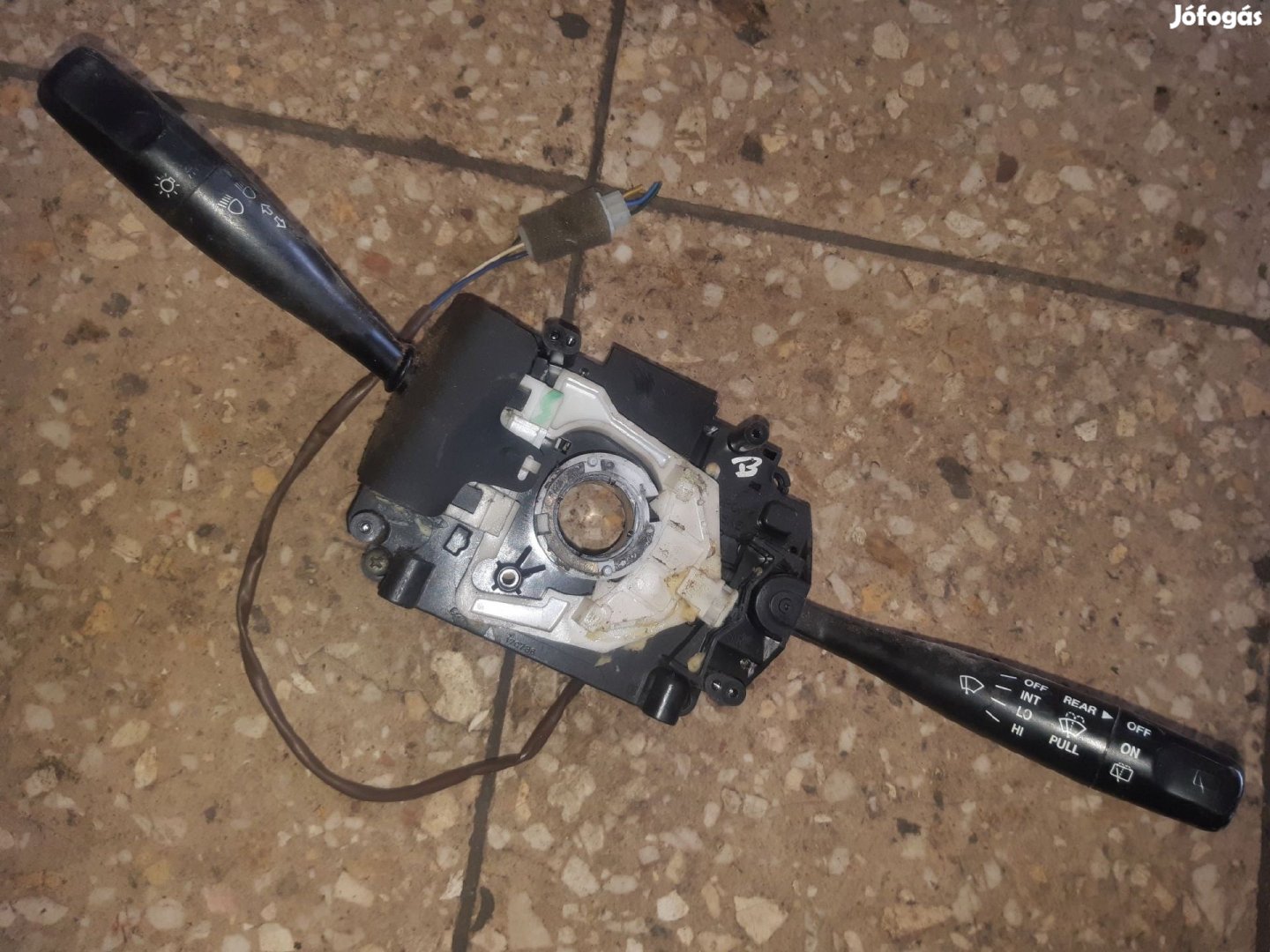 Suzuki Alto Bajuszkapcsoló