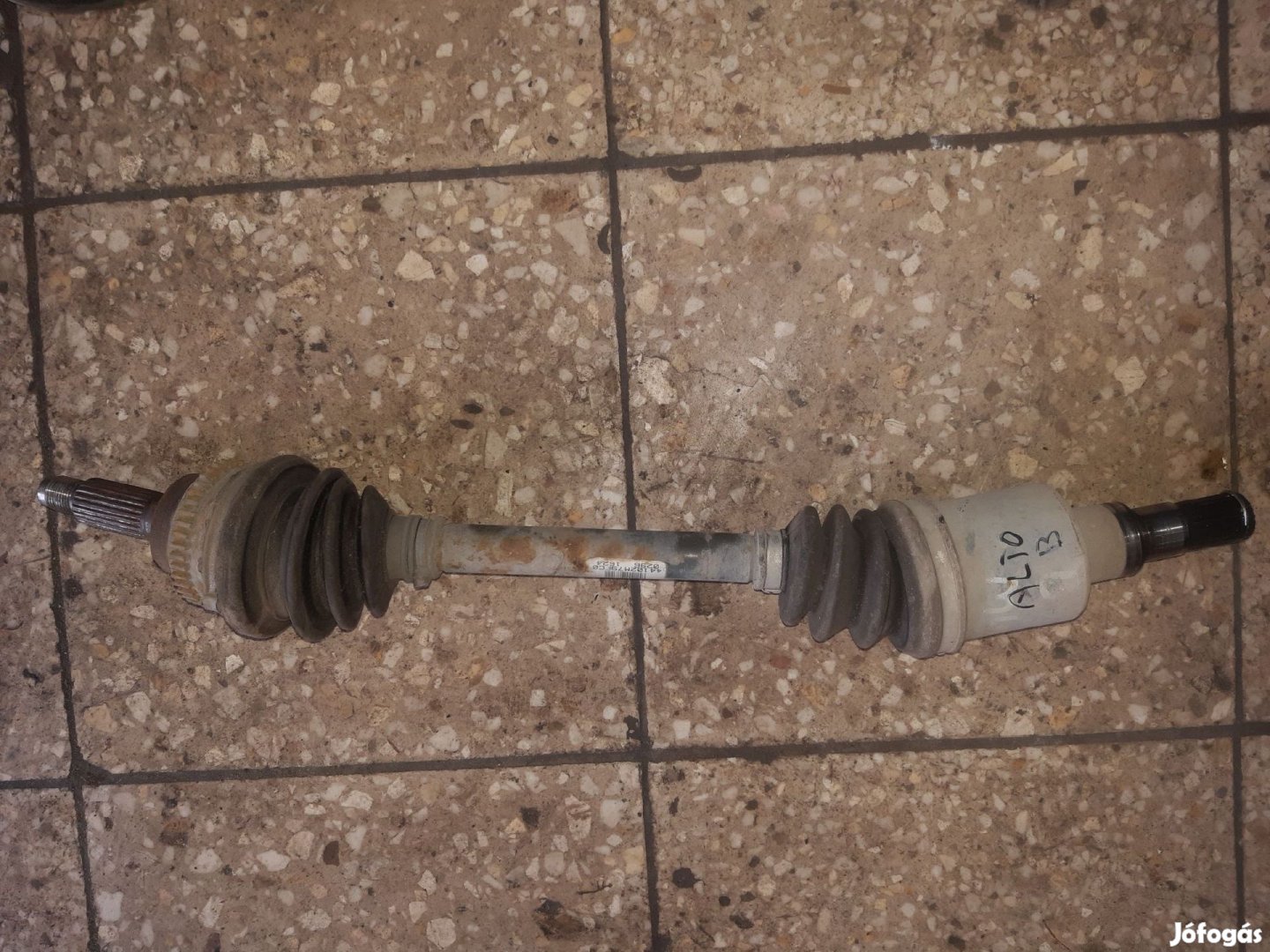 Suzuki Alto Bal Féltengely
