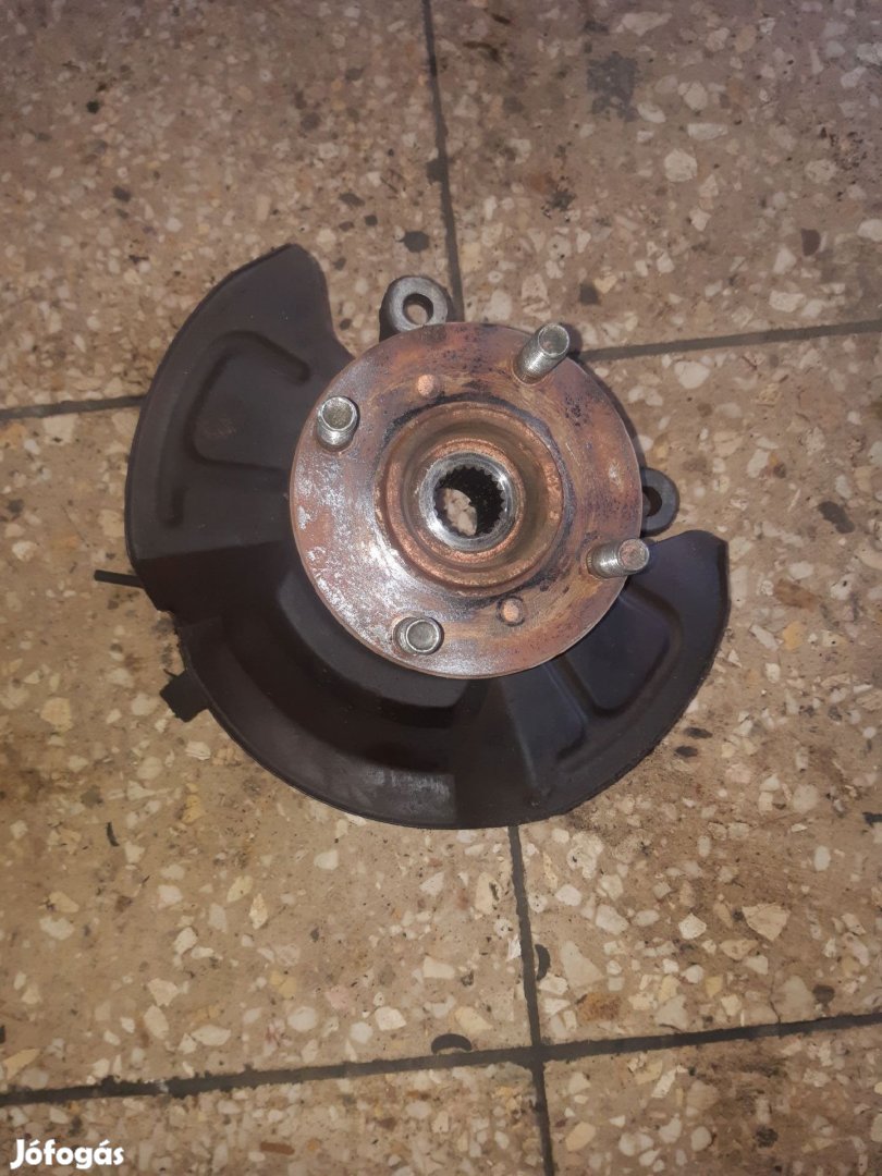 Suzuki Alto Jobb Első Csonkállvány Kerékaggyal ABS Jeladó