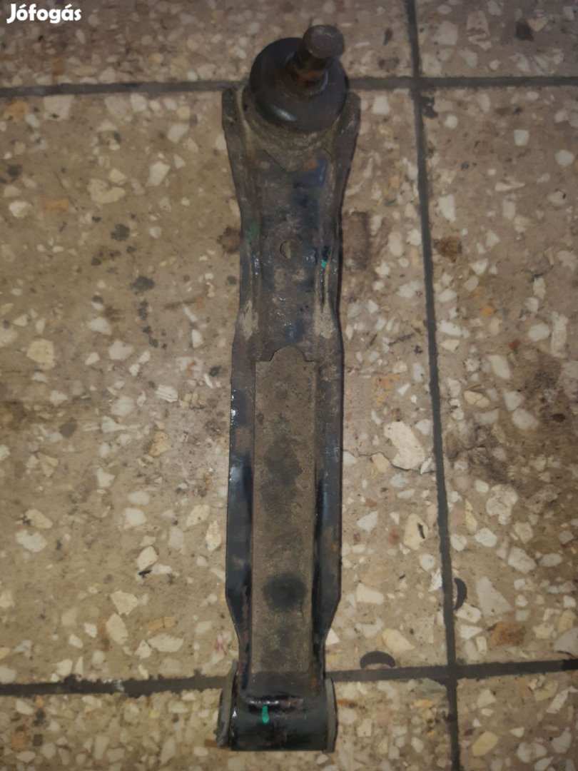 Suzuki Alto Jobb Első Lengőkar