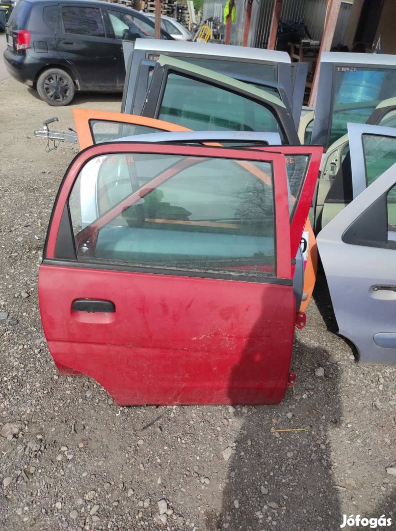 Suzuki Alto bontott jobb hátsó üres ajtó
