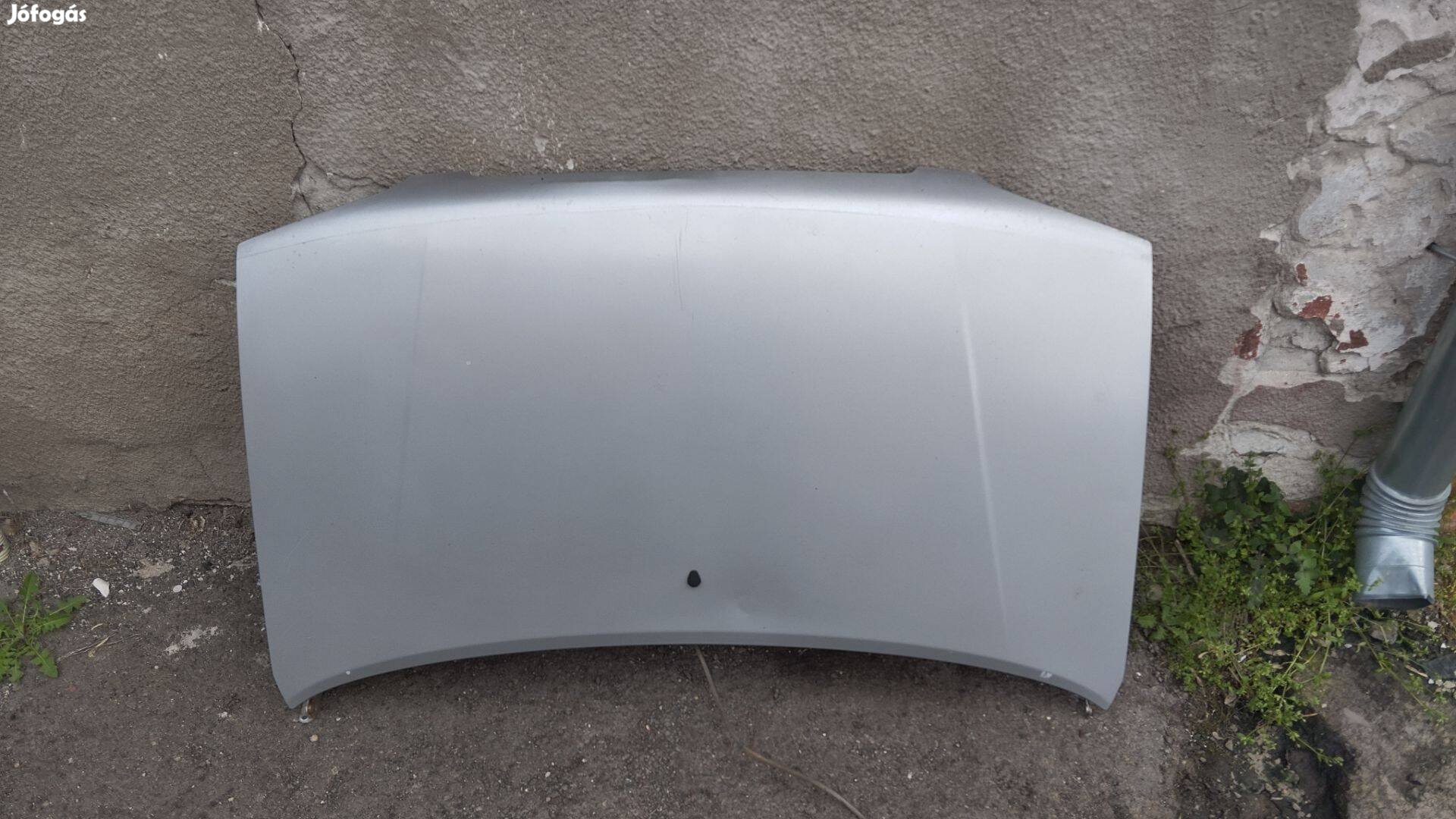 Suzuki Alto motorháztető