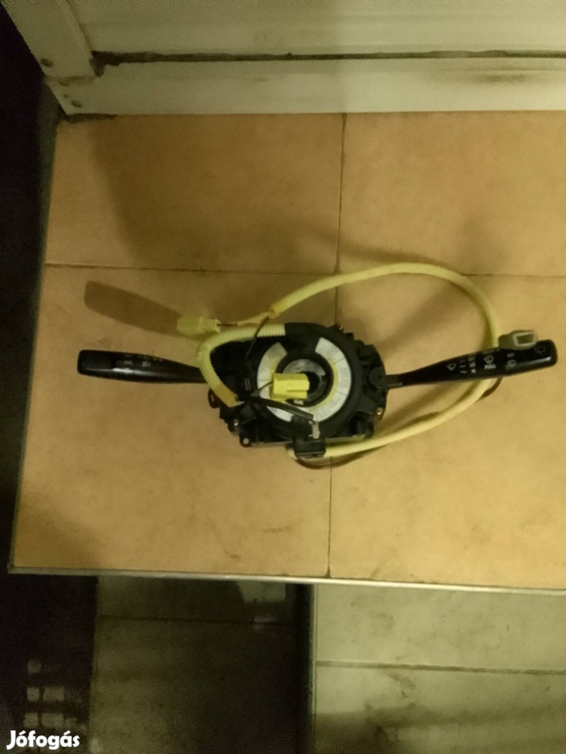 Suzuki Altó világítás kapcsoló 