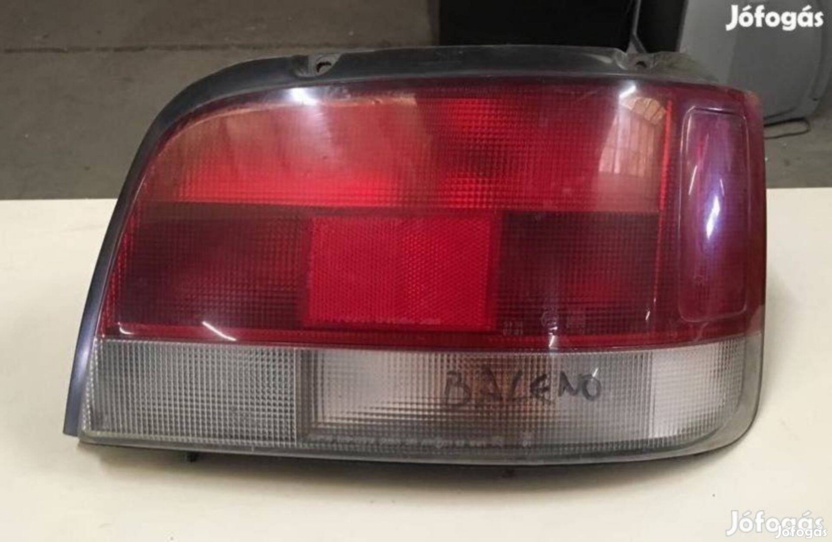 Suzuki Baleno lámpa