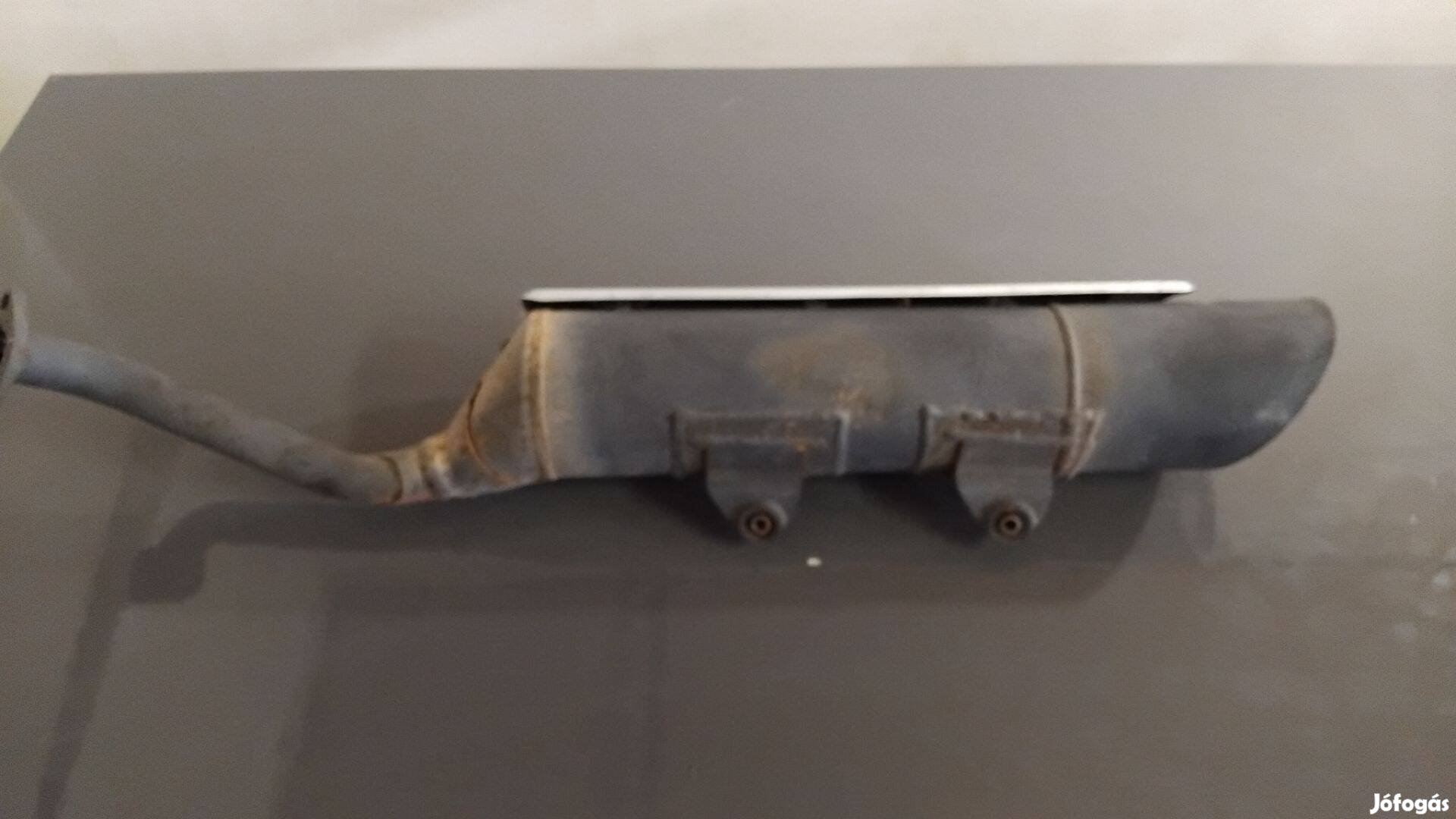 Suzuki Burgman 250 Kipufogó