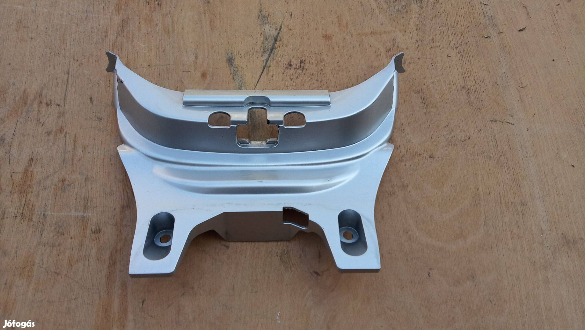 Suzuki Burgman 250 - 400 2003-2006 háttámla burkolat