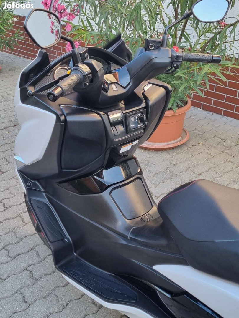 Suzuki Burgman 400