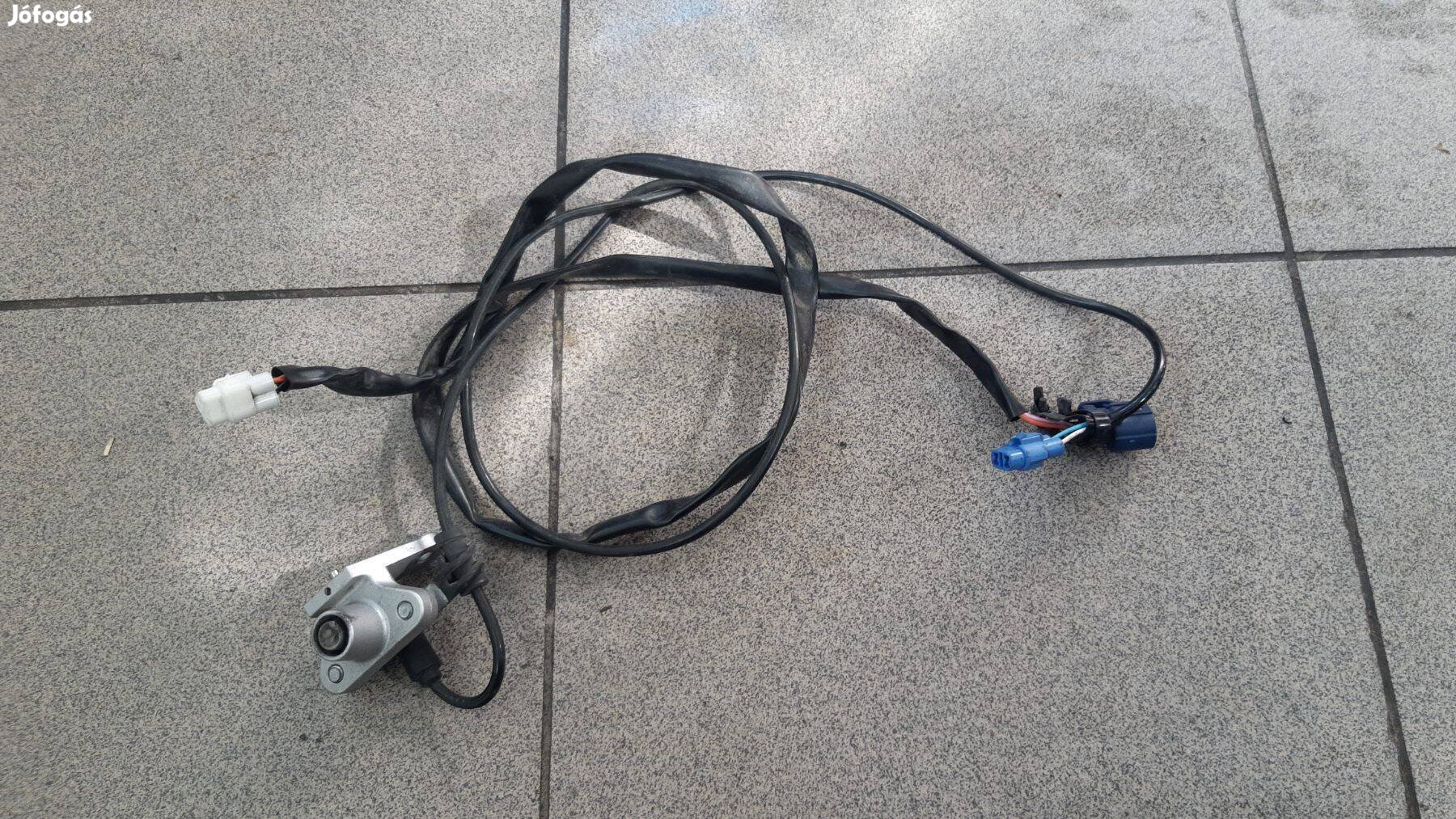 Suzuki Burgman 400 2010 hátsó abs jeladó