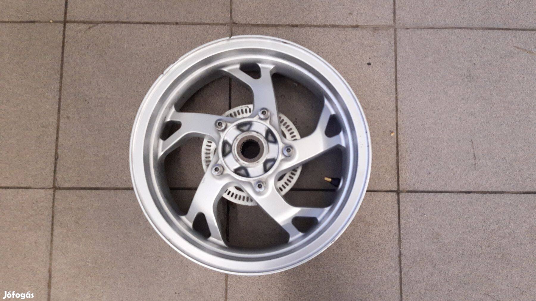 Suzuki Burgman 400 2010 hátsó felni