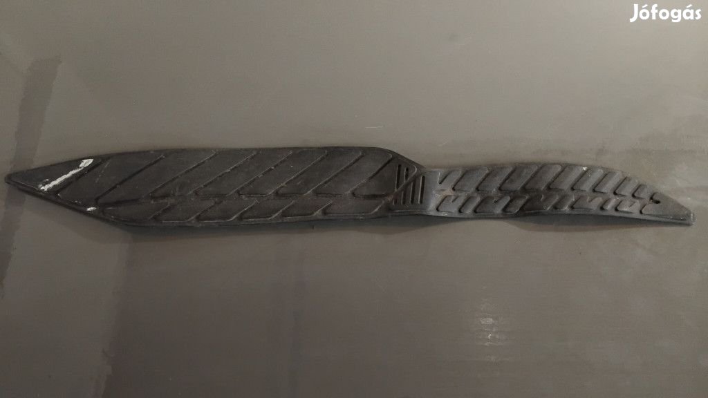 Suzuki Burgman 400 K3 Jobb oldali taposó gumi | 48211-14G00