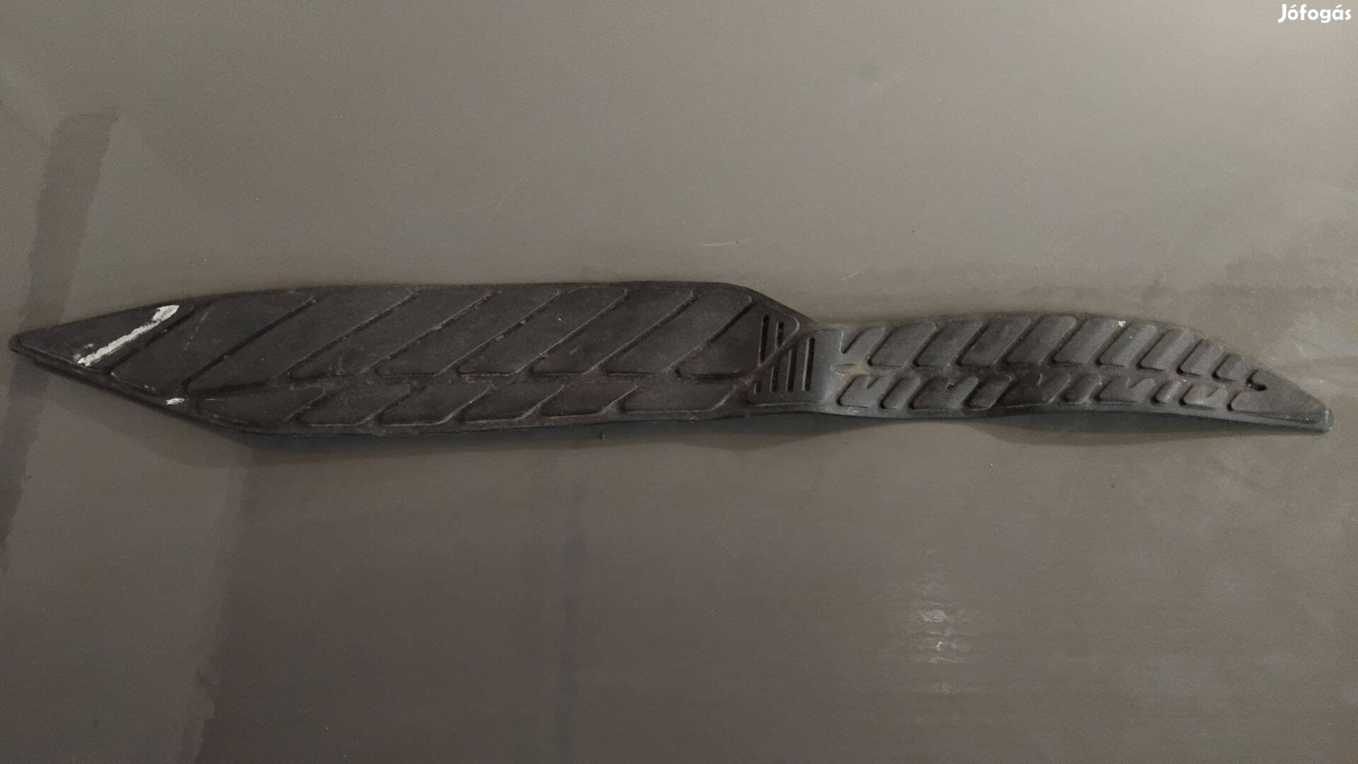 Suzuki Burgman 400 K3 Jobb oldali taposó gumi | 48211-14G00