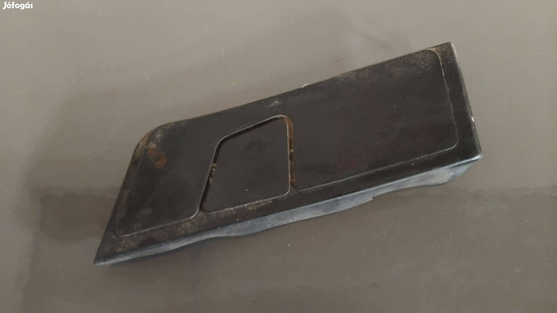 Suzuki Burgman 400 K7 Hátsó lábtartó gumi | 48221-05H0